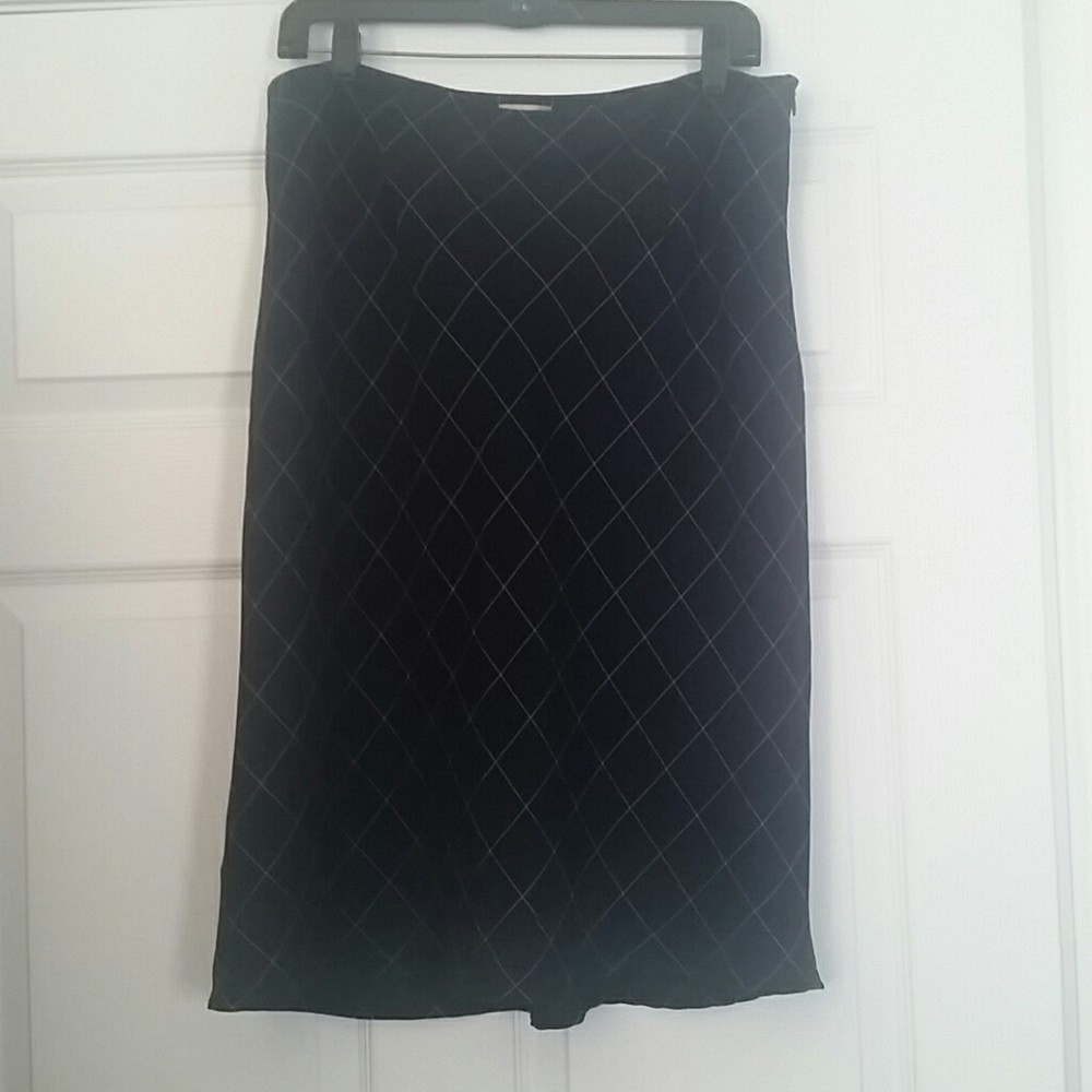 Navy/Cream Skirt
